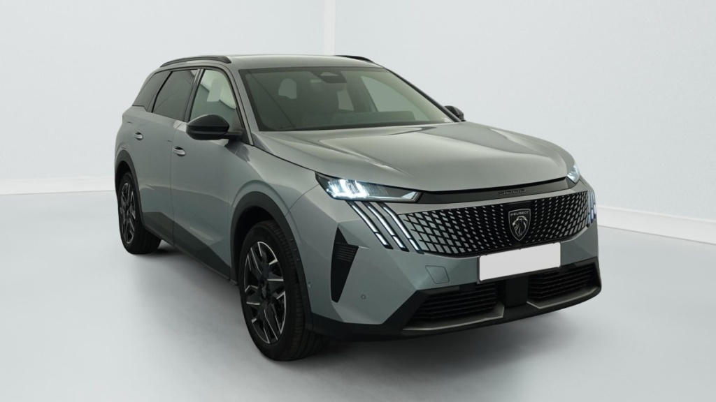 PEUGEOT 5008 HYBRID 145 CH E-DCS6 ALLURE - ref: 1-382162 - Photo 1
