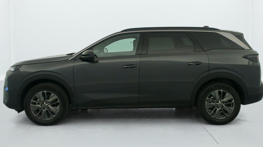 PEUGEOT 5008 HYBRID 145 CH E-DCS6 ALLURE - ref: 1-382336 - Photo 4