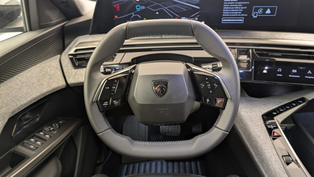 PEUGEOT 3008 Hybrid 145 e-DCS6 Allure - ref: 1-382506 - Photo 14