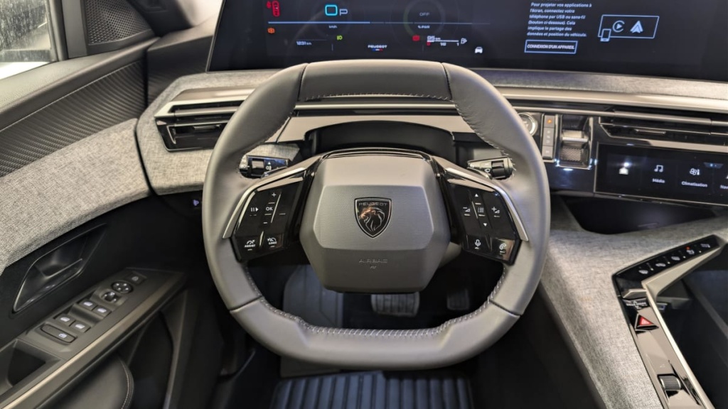 PEUGEOT 3008 Hybrid 145 e-DCS6 Allure - ref: 1-382508 - Photo 14