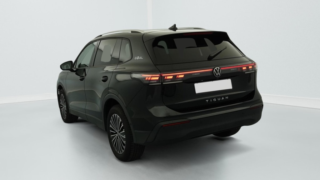 VOLKSWAGEN Tiguan 2.0 TDI 150ch DSG7 VW Edition - ref: 1-382525 - Photo 5