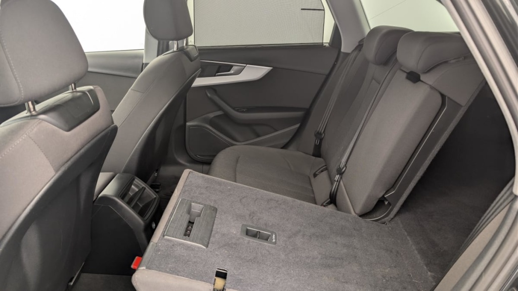 AUDI A4 Avant 35 TFSI 150 S tronic 7 Design - ref: 1-382526 - Photo 12