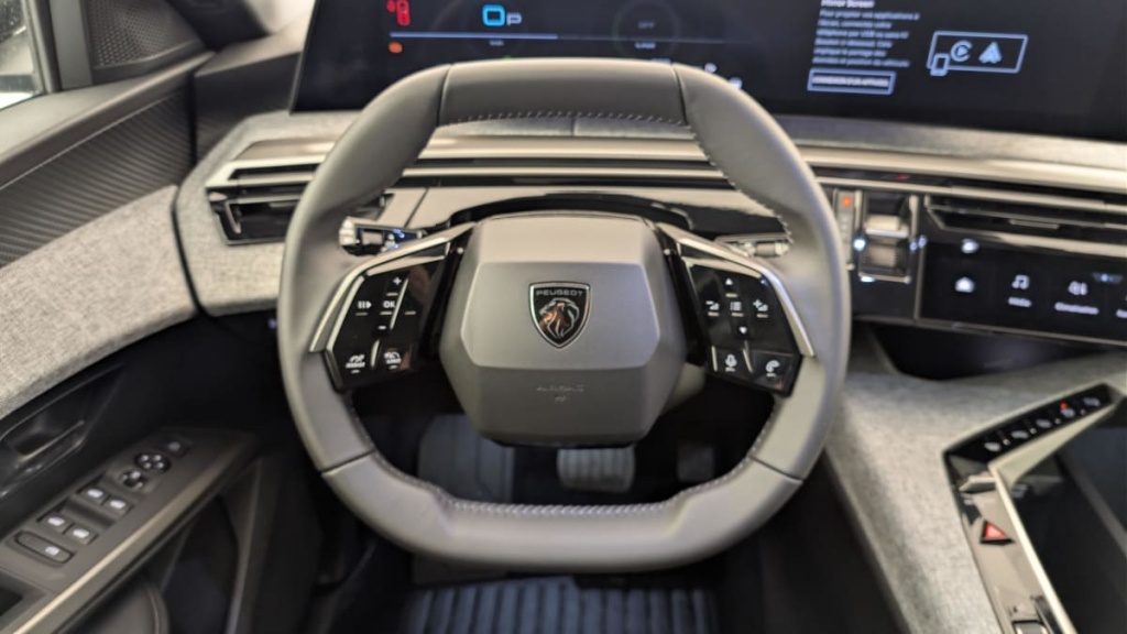 PEUGEOT 3008 Hybrid 145 e-DCS6 Allure - ref: 1-382616 - Photo 14