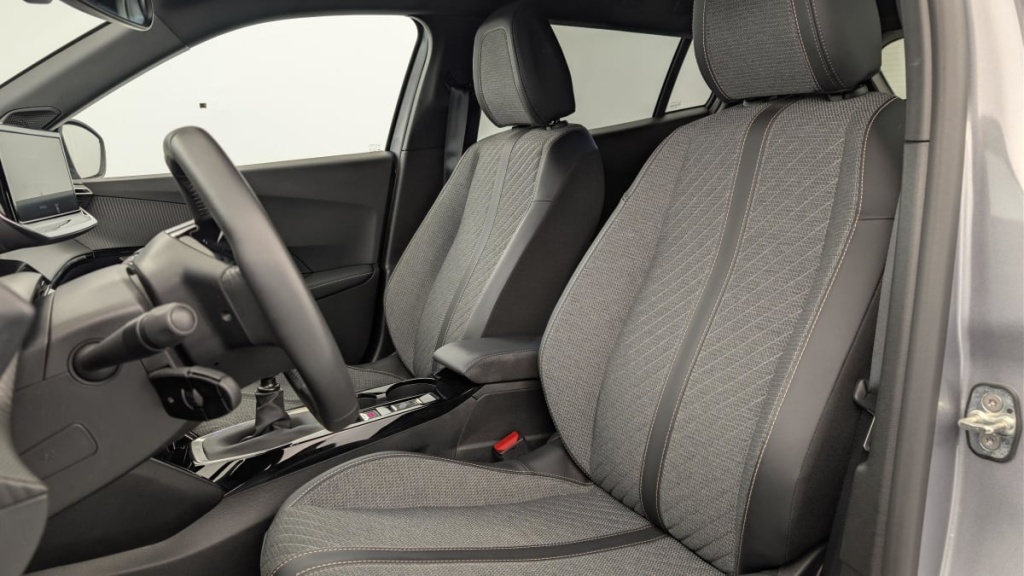 PEUGEOT 2008 100 S S BVM6 Allure - ref: 1-382895 - Photo 16