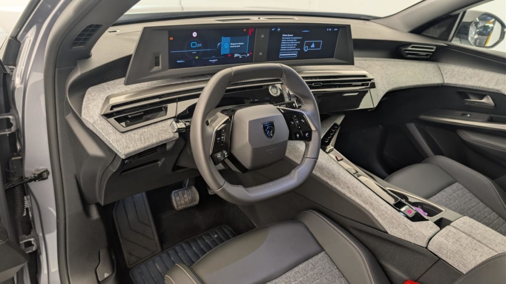 PEUGEOT 3008 Hybrid 145 e-DCS6 Allure - ref: 1-382922 - Photo 15