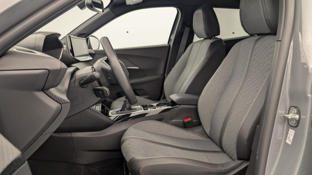 PEUGEOT 2008 100 S S BVM6 Allure - ref: 1-382941 - Photo 16