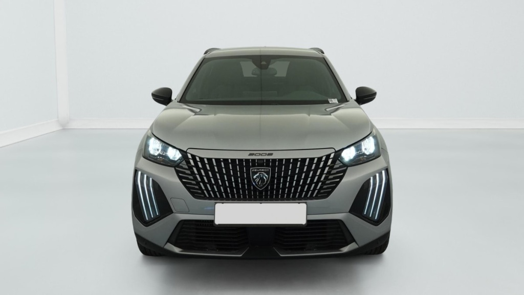 PEUGEOT 2008 Hybrid 145 e-DCS6 Allure - ref: 1-383008 - Photo 2