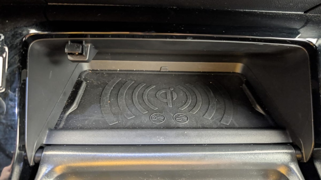 PEUGEOT 2008 Hybrid 145 e-DCS6 Allure - ref: 1-383008 - Photo 20