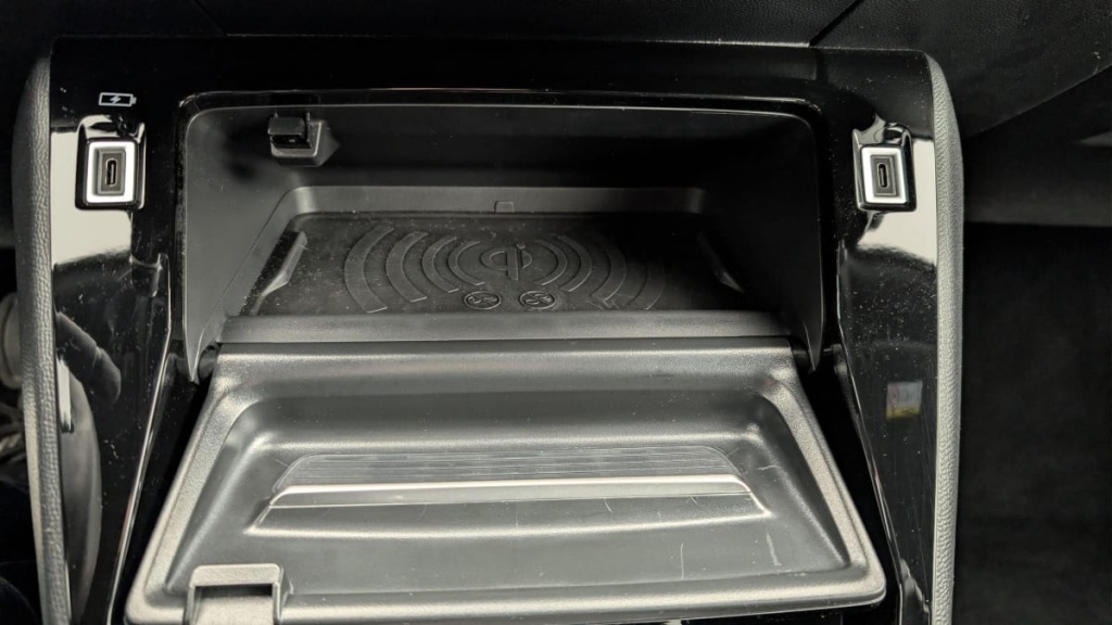 PEUGEOT 2008 Hybrid 145 e-DCS6 Allure - ref: 1-383011 - Photo 20