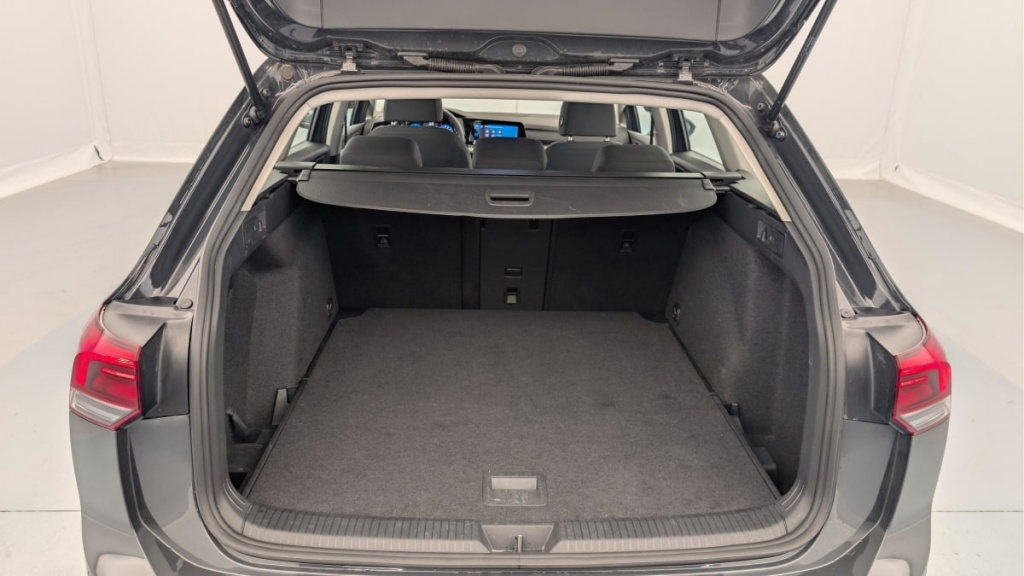 VOLKSWAGEN Golf SW 2.0 TDI SCR 115 BVM6 LIFE - ref: 1-383065 - Photo 11