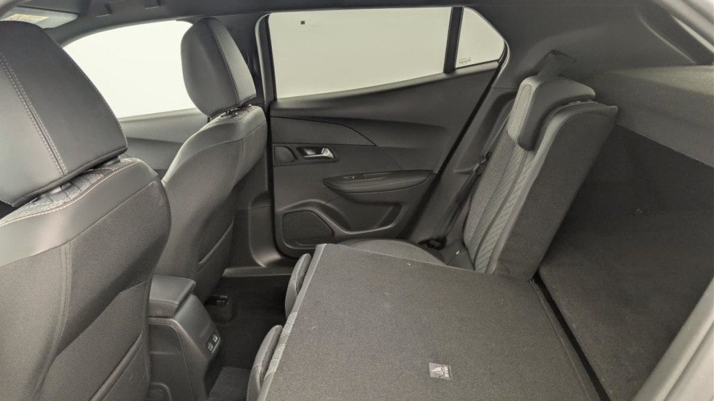 PEUGEOT 2008 100 S S BVM6 Allure - ref: 1-383070 - Photo 12