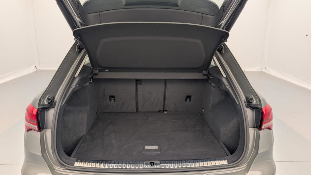 AUDI Q3 35 TDI 150 ch S tronic 7 Design - ref: 1-383385 - Photo 11