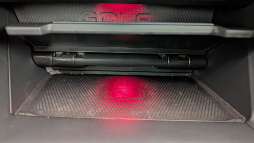 VOLKSWAGEN Golf 2.0 TSI 245 DSG7 GTI - ref: 1-383417 - Photo 19