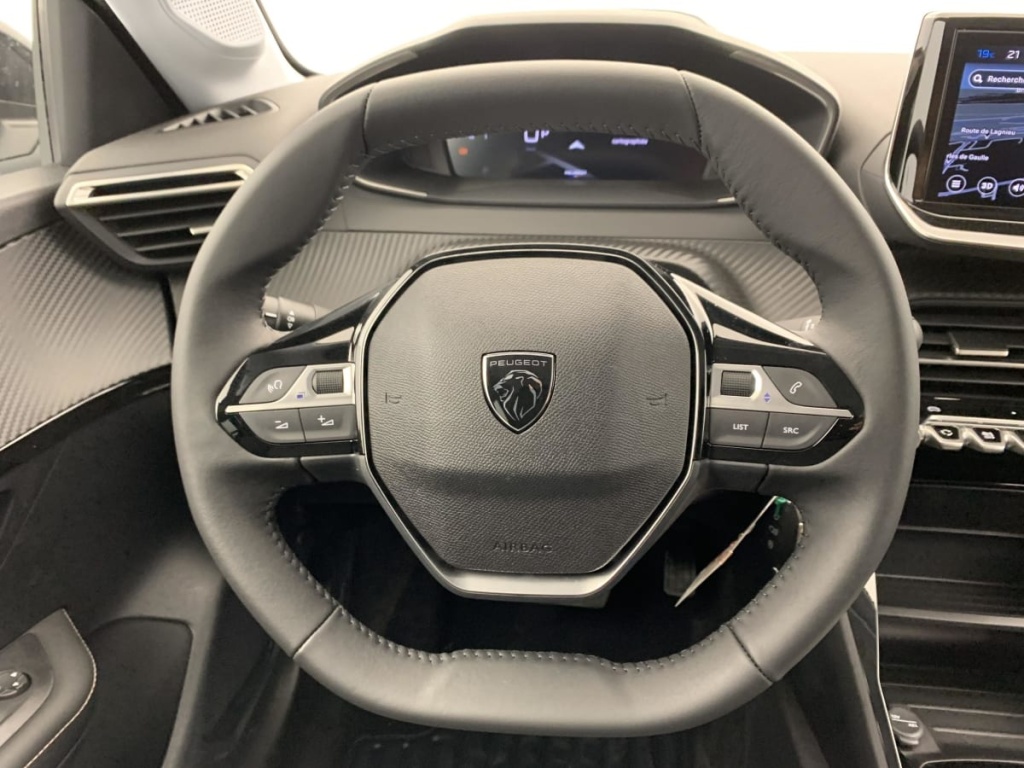 PEUGEOT 208 Hybrid 110 ch e-DCS6 Allure - ref: 1-383984 - Photo 14