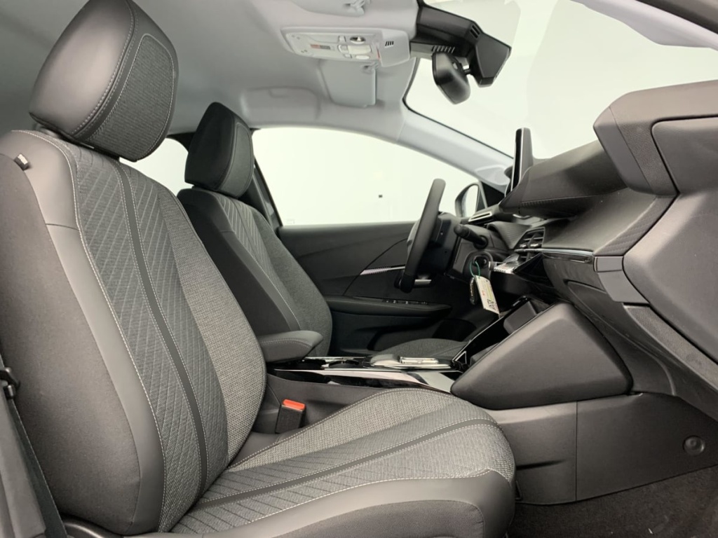 PEUGEOT 208 Hybrid 110 ch e-DCS6 Allure - ref: 1-383985 - Photo 9