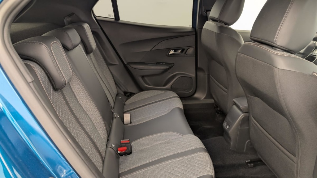 PEUGEOT 2008 100 S S BVM6 Allure - ref: 1-384478 - Photo 10