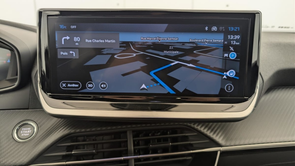 PEUGEOT 2008 100 S S BVM6 Allure - ref: 1-384562 - Photo 18