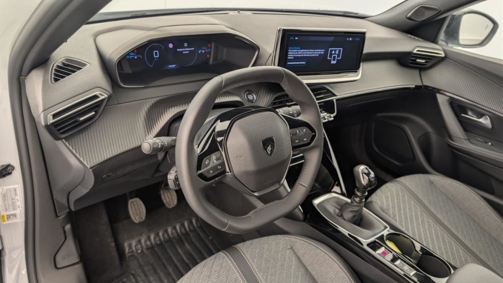 PEUGEOT 2008 100 S S BVM6 Allure - ref: 1-384641 - Photo 15