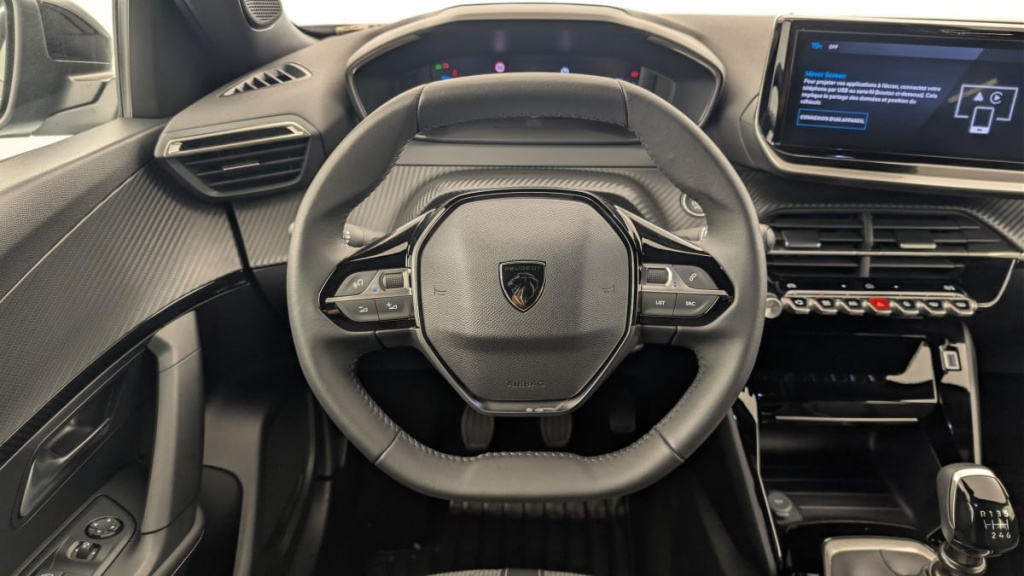 PEUGEOT 2008 100 S S BVM6 Allure - ref: 1-384680 - Photo 14