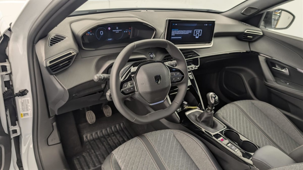 PEUGEOT 2008 100 S S BVM6 Allure - ref: 1-384682 - Photo 15