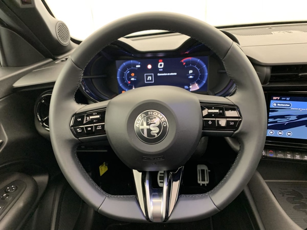 ALFA ROMEO Junior 1.2 Ibrida 145 ch e-DCT6 Q4 Ti - ref: 1-385516 - Photo 14