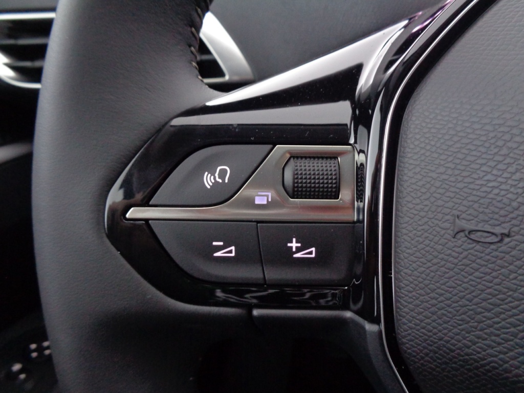 PEUGEOT 3008 1.2 PURETECH 130CH ACTIVE PACK - ref: 2-677258 - Photo 7