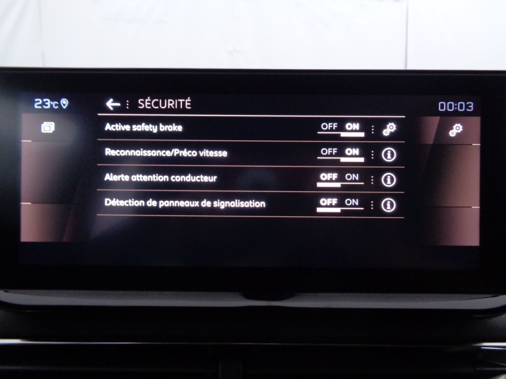 PEUGEOT 3008 1.2 PURETECH 130CH GT - ref: 2-677832 - Photo 5