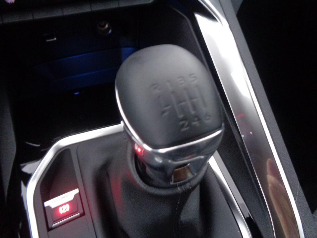 PEUGEOT 5008 1.2 PURETECH 130CH ALLURE PACK - ref: 2-682716 - Photo 13