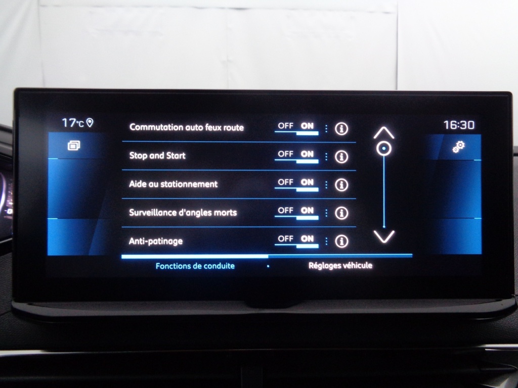 PEUGEOT 5008 1.2 PURETECH 130CH ALLURE PACK - ref: 2-682716 - Photo 4