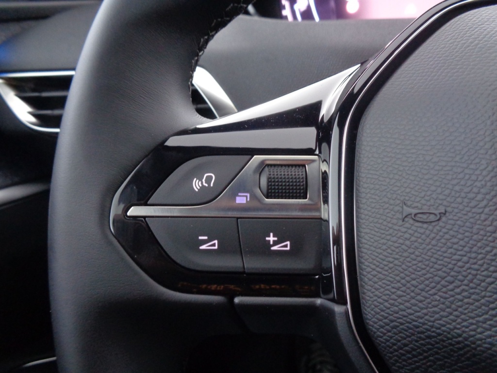PEUGEOT 5008 1.2 PURETECH 130CH ALLURE PACK - ref: 2-682716 - Photo 6
