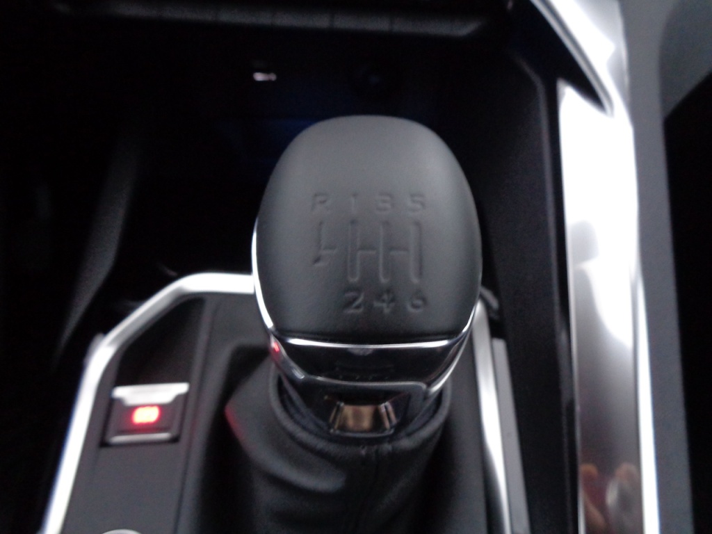PEUGEOT 3008 1.2 PURETECH 130CH ALLURE PACK - ref: 2-683822 - Photo 17