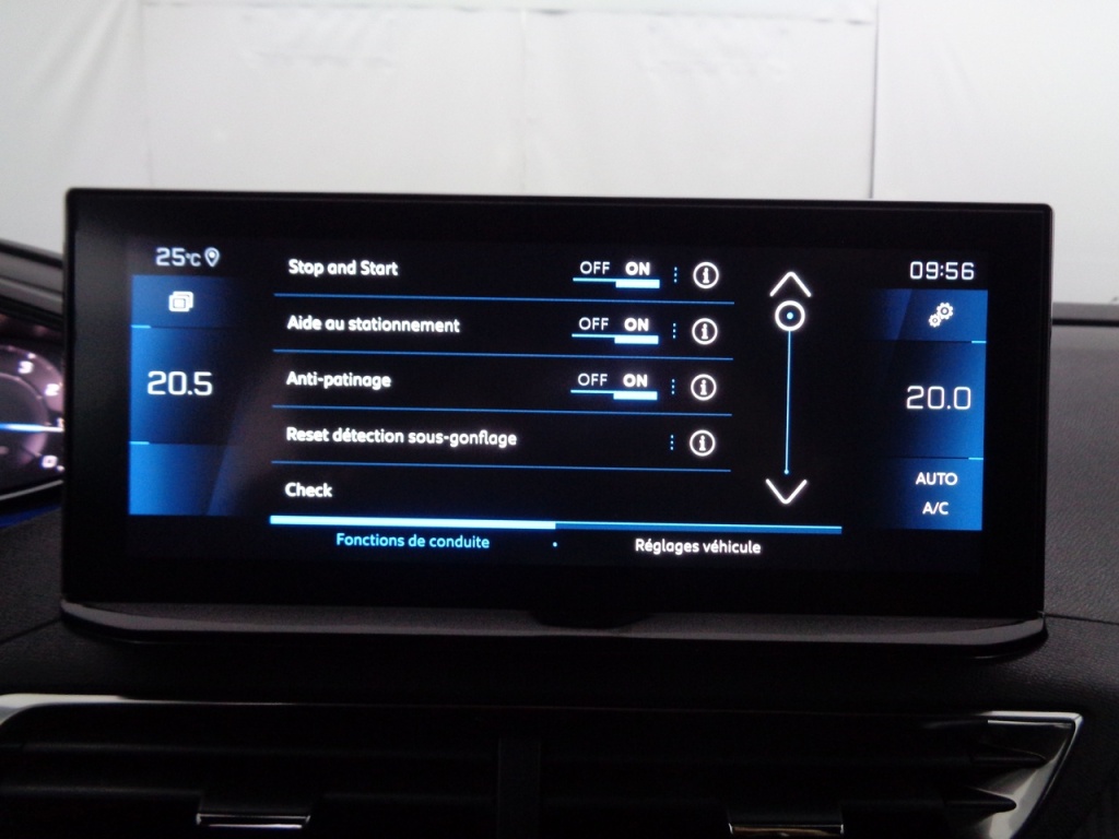 PEUGEOT 3008 1.2 PURETECH 130CH ALLURE PACK - ref: 2-683822 - Photo 4