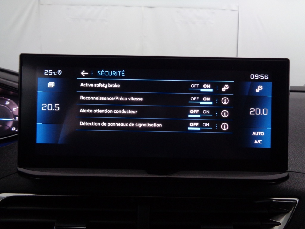 PEUGEOT 3008 1.2 PURETECH 130CH ALLURE PACK - ref: 2-683822 - Photo 5