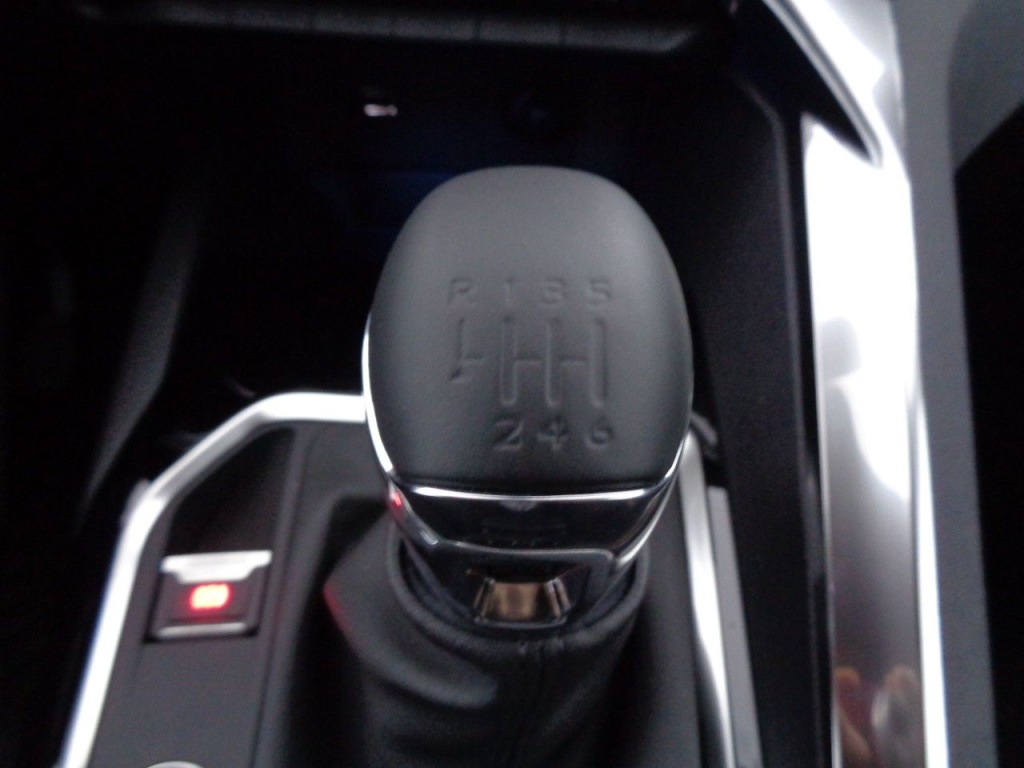 PEUGEOT 3008 1.2 PURETECH 130CH ALLURE PACK - ref: 2-687374 - Photo 17