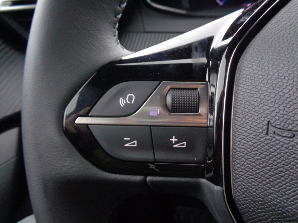 PEUGEOT 2008 1.2 PURETECH 100CH S&S ALLURE NM - ref: 2-687476 - Photo 4