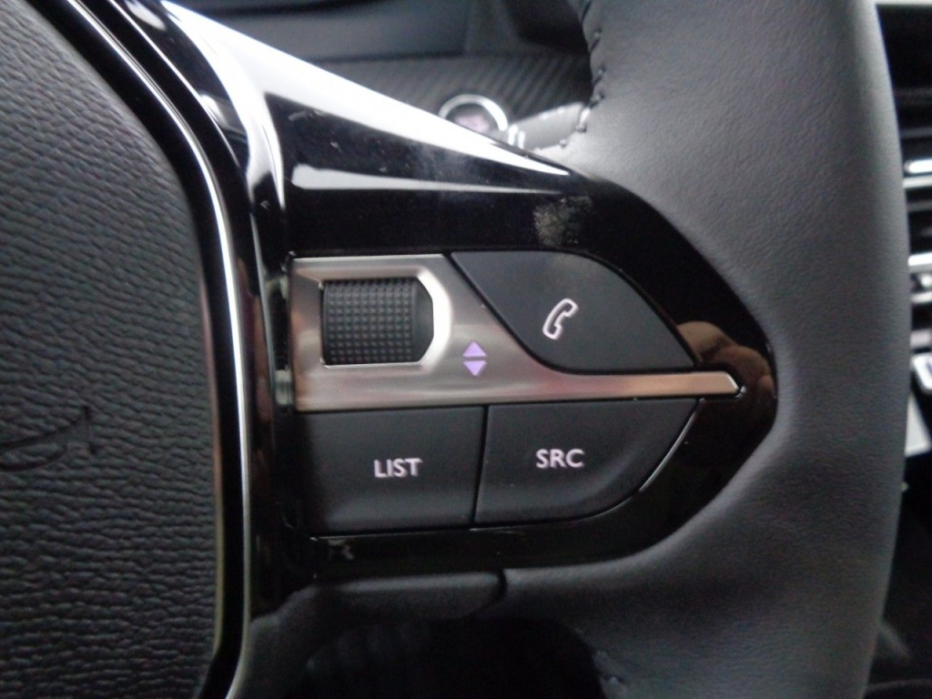 PEUGEOT 2008 1.2 PURETECH 100CH S&S ALLURE NM - ref: 2-687476 - Photo 5