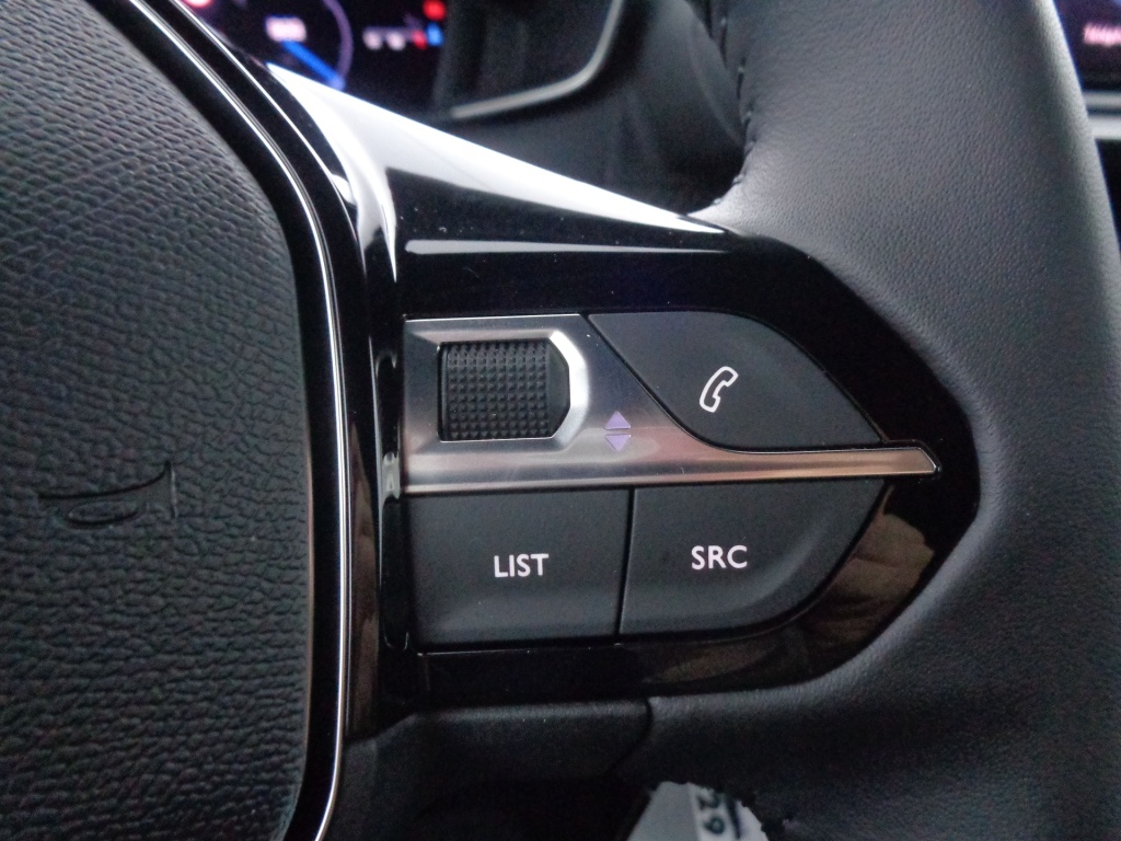 PEUGEOT 2008 1.2 PURETECH 100CH S&S ALLURE NM - ref: 2-687498 - Photo 6