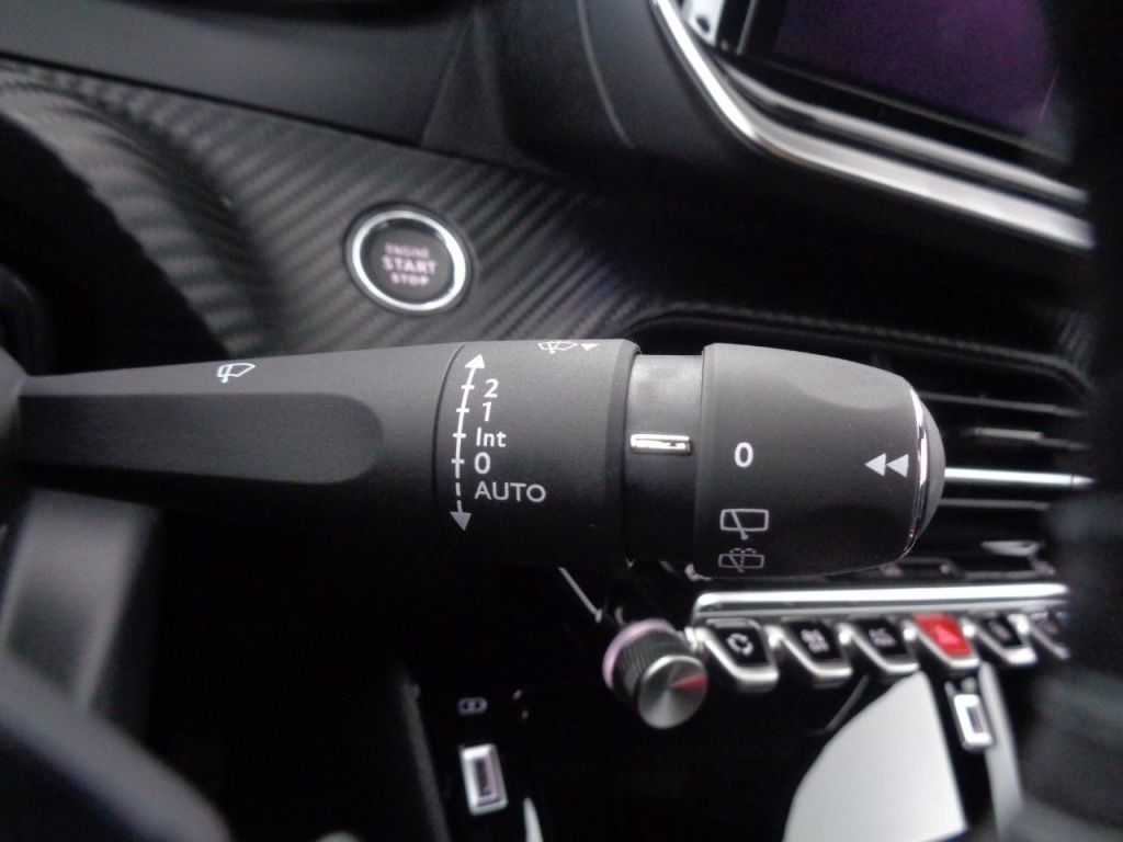 PEUGEOT 2008 1.2 PURETECH 100CH S&S ALLURE NM - ref: 2-687520 - Photo 13