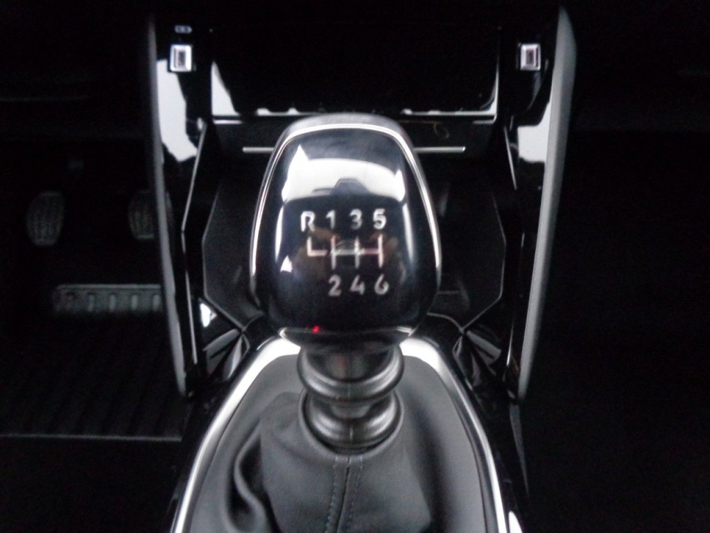 PEUGEOT 2008 1.2 PURETECH 100CH S&S ALLURE NM - ref: 2-687520 - Photo 9