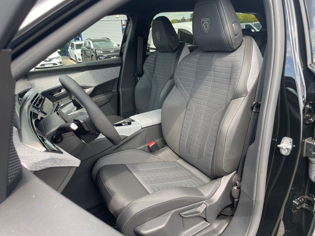 PEUGEOT 5008 HYBRID 136CH E-DCS6 GT - ref: 2-754600 - Photo 7