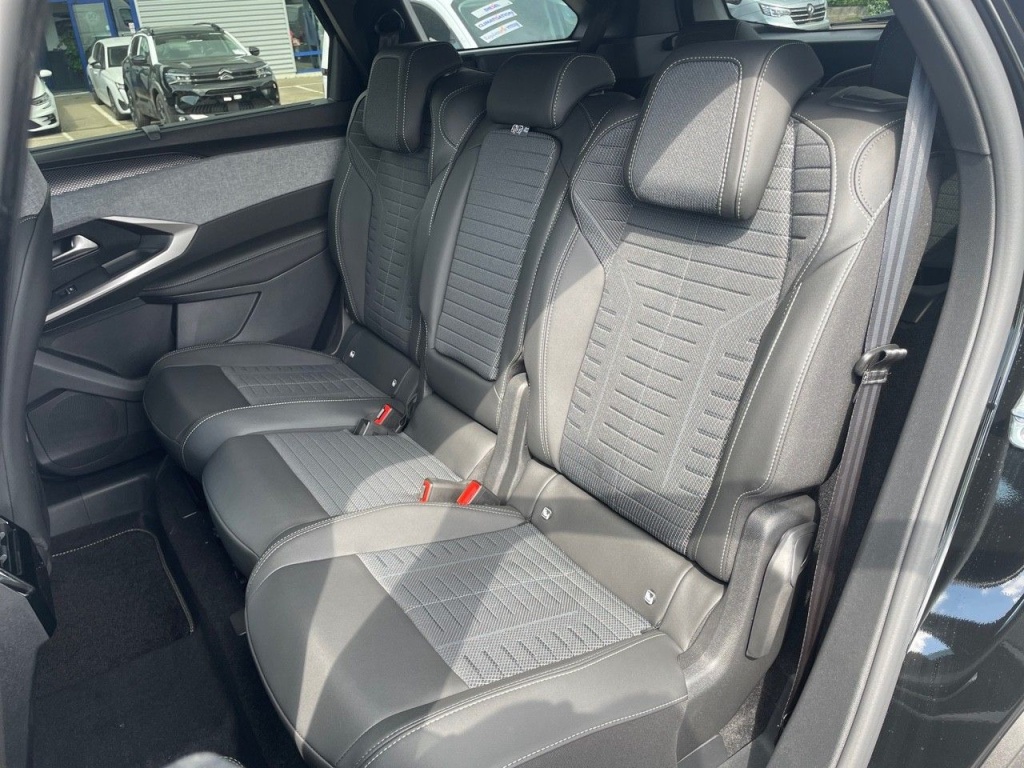 PEUGEOT 5008 HYBRID 136CH E-DCS6 GT - ref: 2-754600 - Photo 8