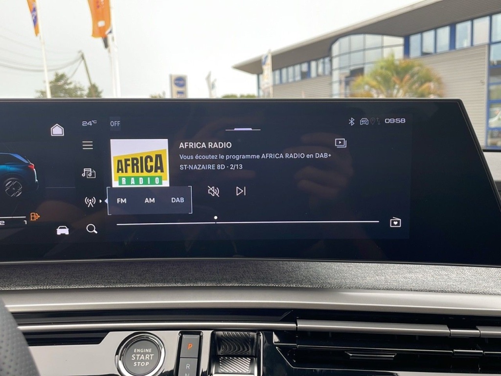 PEUGEOT 5008 1.2 HYBRID 145CH E-DCS6 GT - ref: 2-763535 - Photo 20