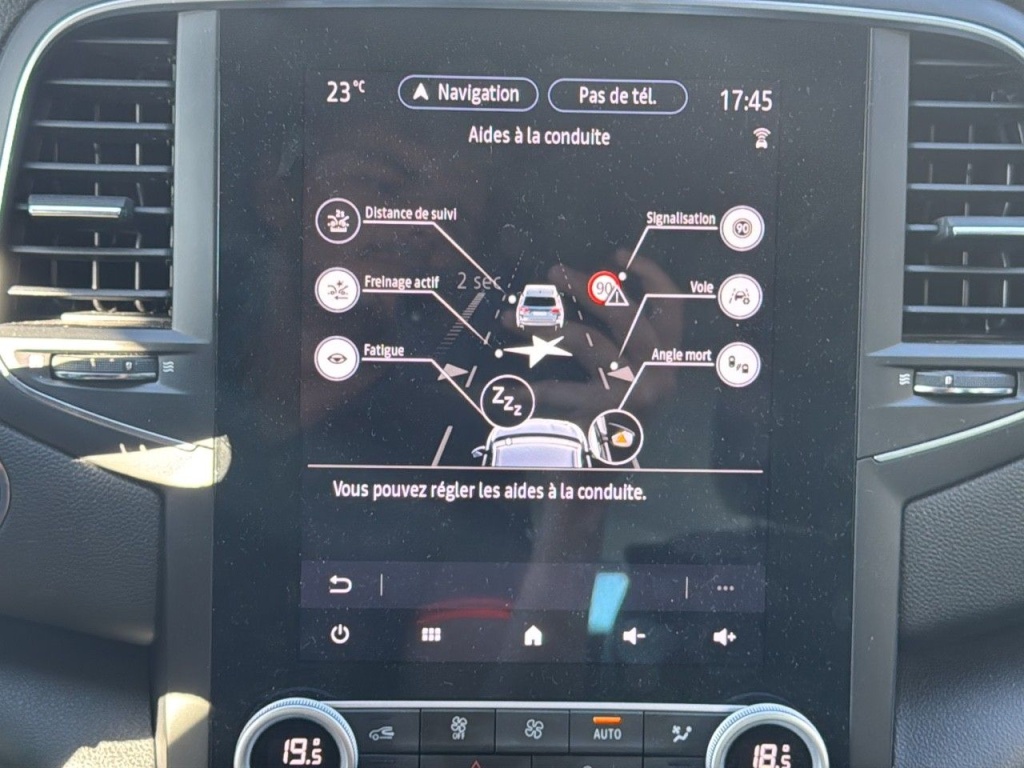 RENAULT Megane Estate 1.5 BLUEDCI 115CH EDC TECHNO - ref: 2-765968 - Photo 11