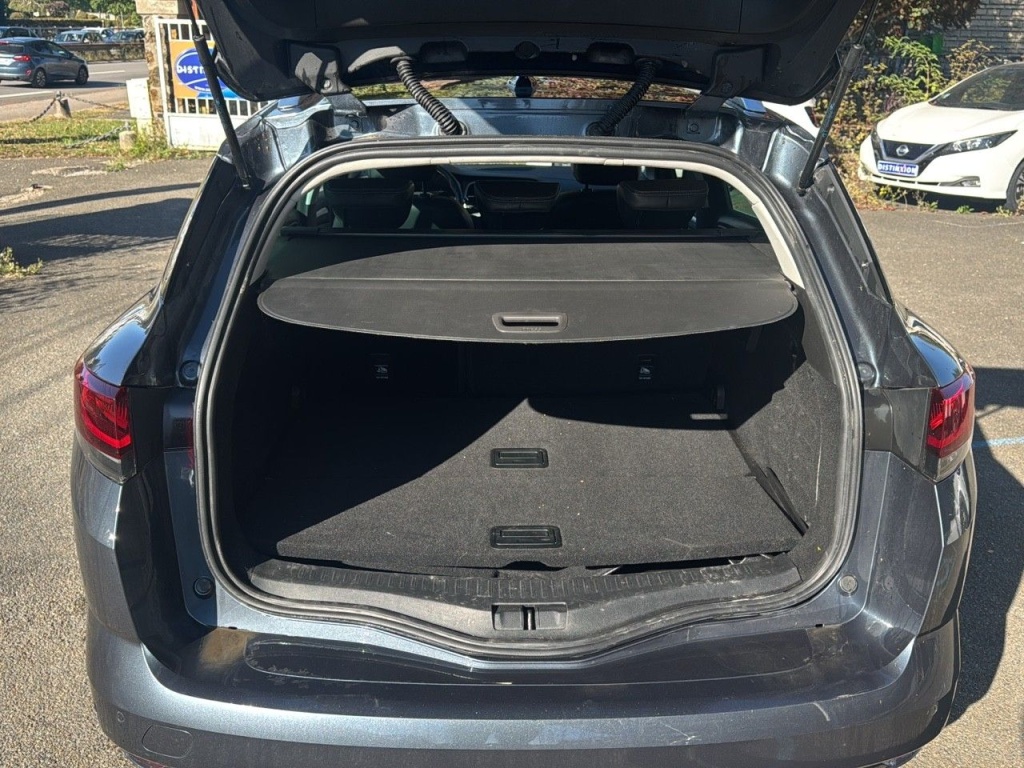 RENAULT Megane Estate 1.5 BLUEDCI 115CH EDC TECHNO - ref: 2-765968 - Photo 2