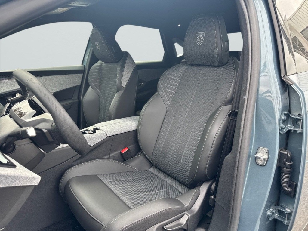 PEUGEOT 3008 HYBRID 136CH E-DCS6 GT - ref: 2-766262 - Photo 7