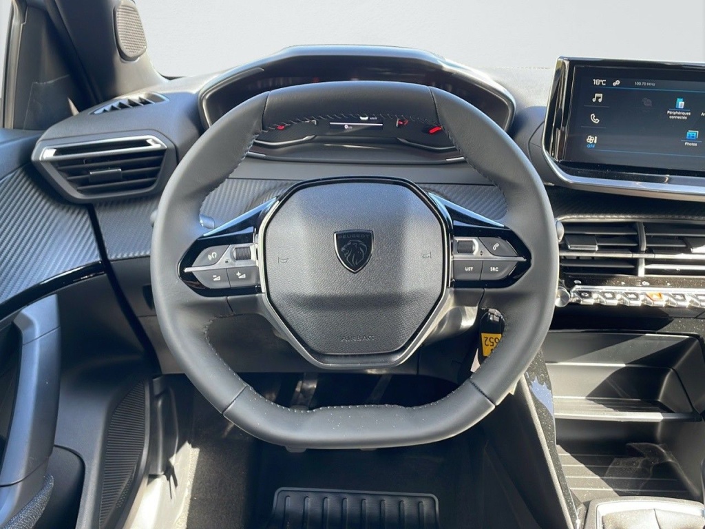 PEUGEOT 2008 1.2 PURETECH 100CH S&S STYLE - ref: 2-768812 - Photo 5