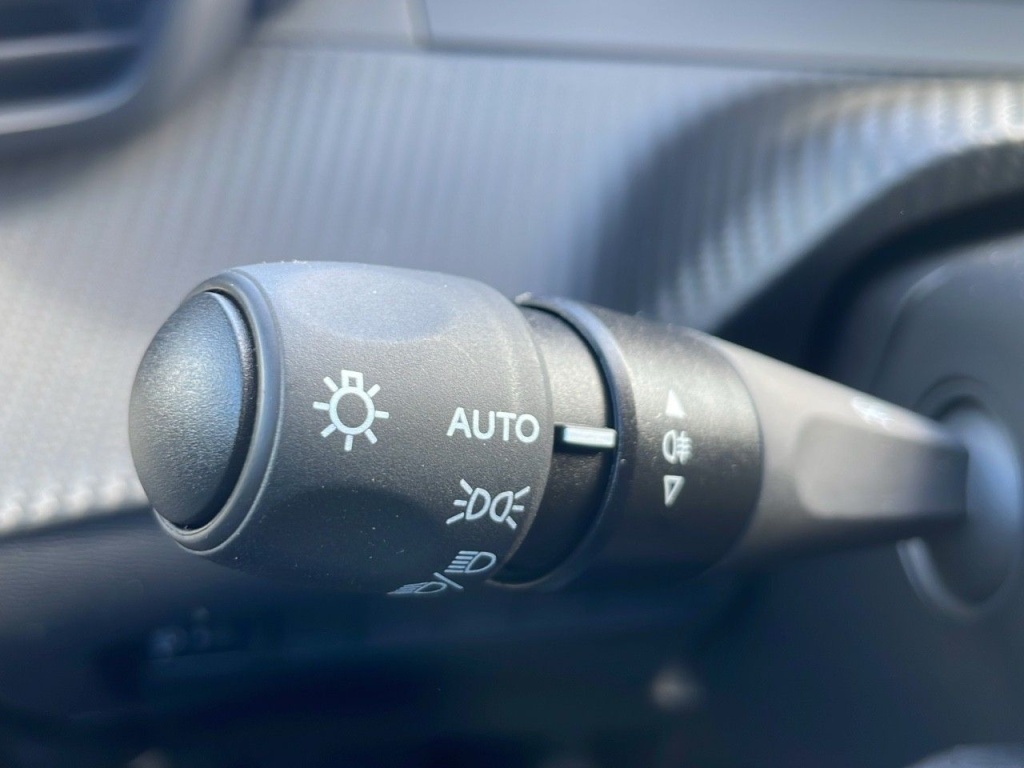 PEUGEOT 2008 1.2 PURETECH 100CH S&S ACTIVE - ref: 2-768939 - Photo 11