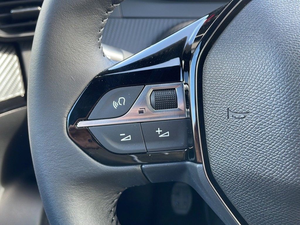 PEUGEOT 2008 1.2 PURETECH 100CH S&S ACTIVE - ref: 2-768939 - Photo 14