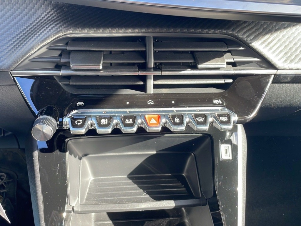 PEUGEOT 2008 1.2 PURETECH 100CH S&S STYLE - ref: 2-769067 - Photo 17