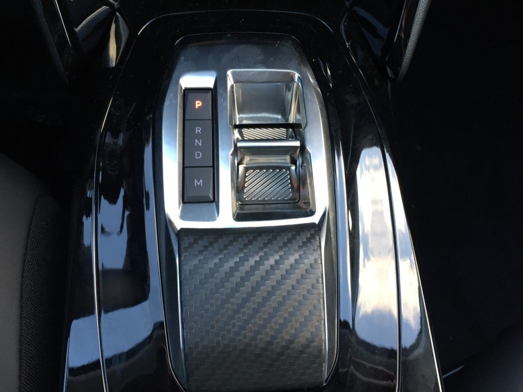 PEUGEOT 208 1.2 HYBRID 100CH E-DCS6 ALLURE - ref: 2-769069 - Photo 8